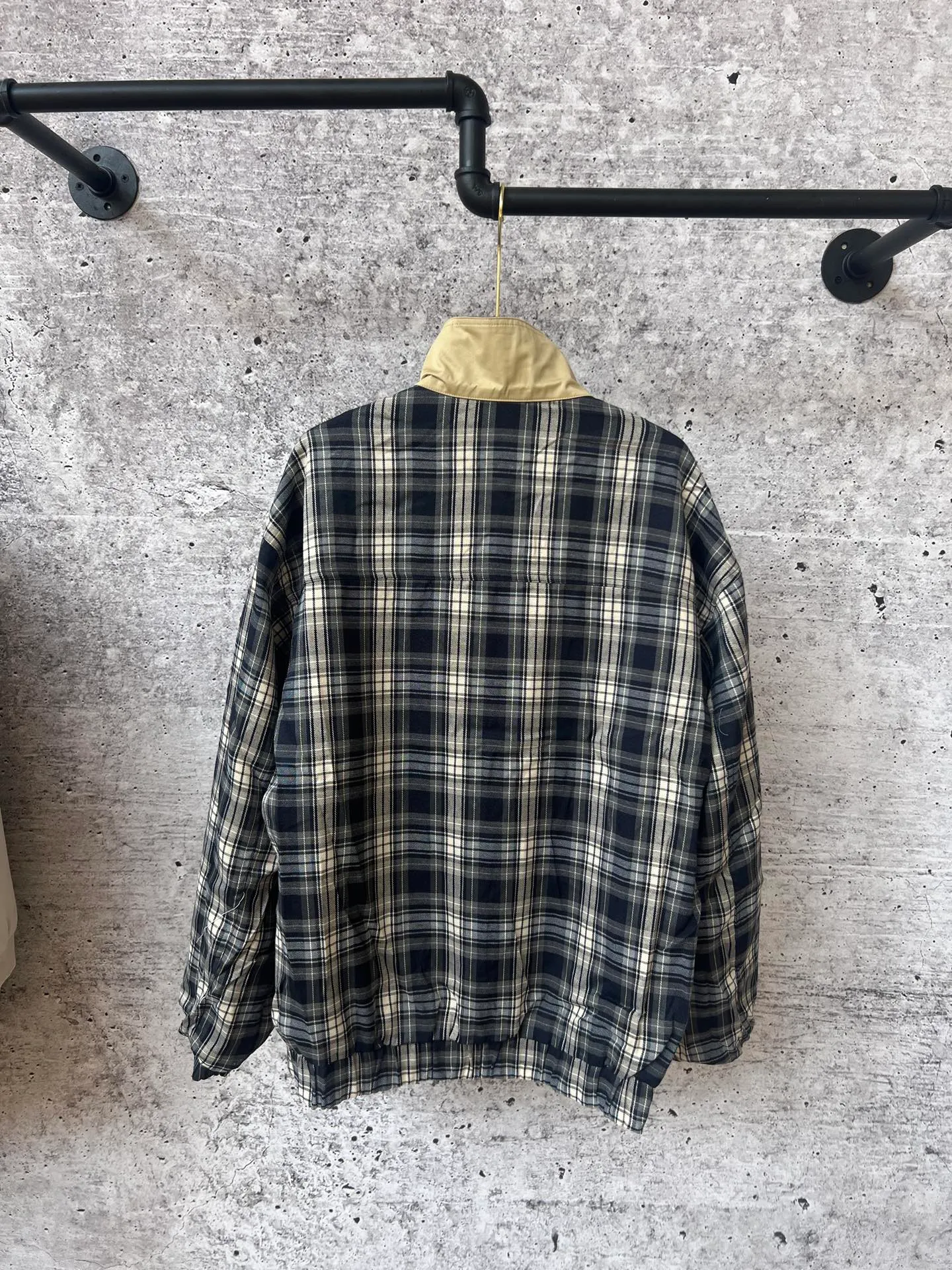 P390 Ralph Lauren autumn reversible jacket for men and women at the same price, reversible, one side is pure cotton woven, the inner plaid pattern, embroidery on both sides, and the craftsmanship details are restored